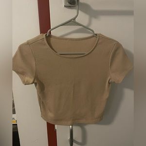 Princess Polly being cropped tee. size 4